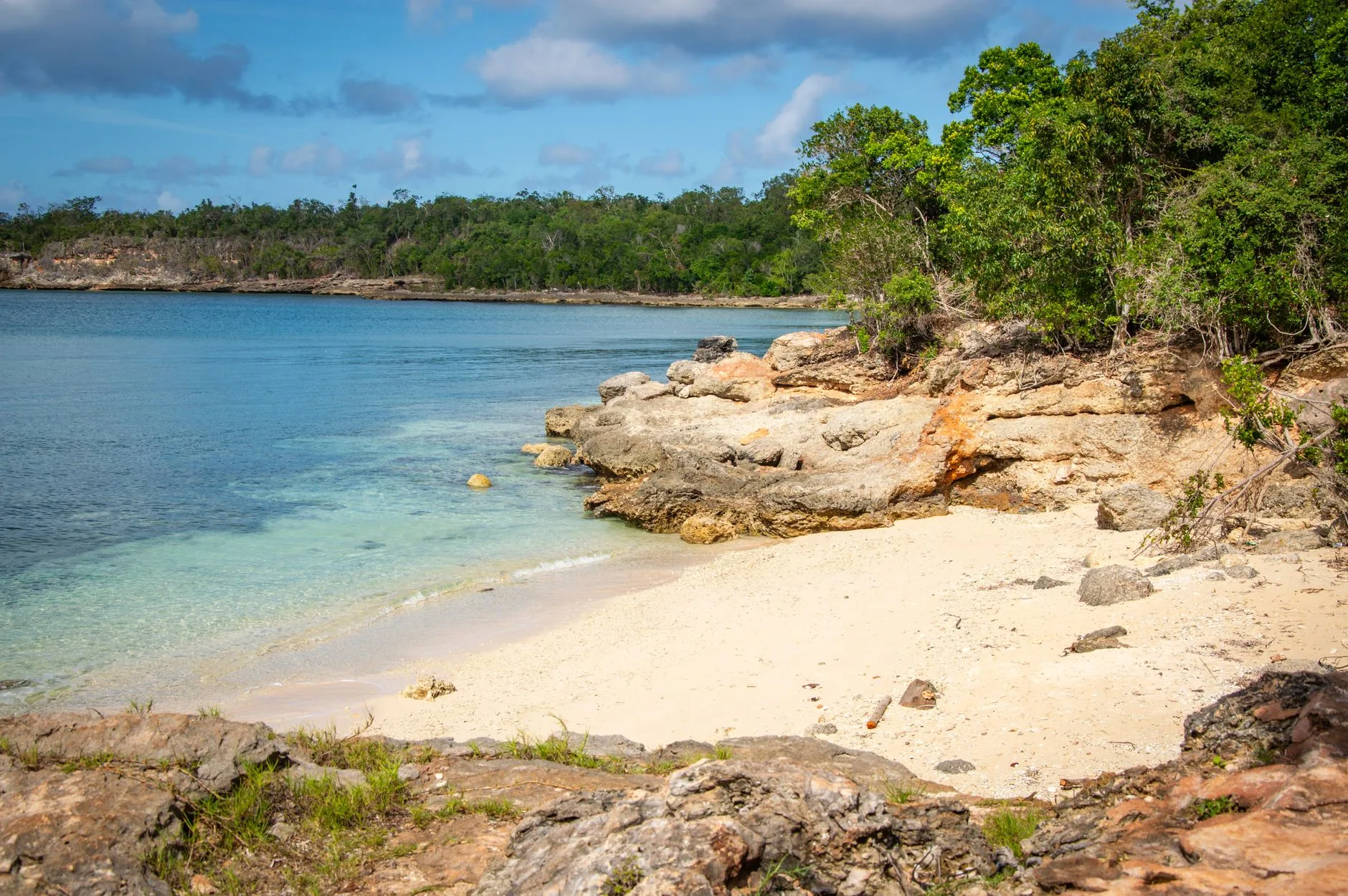 Lifou : la plus grande, la plus polyvalente